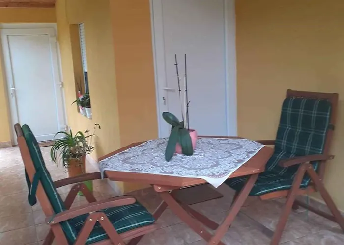 Сasa de vacaciones Three-bedroom In I *